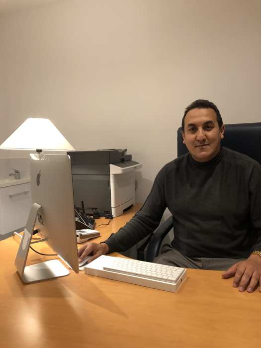 Dr Samir Bentouir