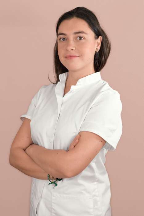 Dr CLAIRE DURETZ