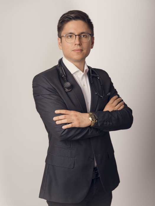 Dr Guillermo Enrique CUETO ZELADA 