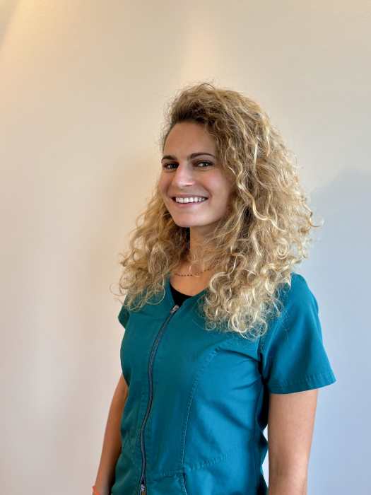 Dr JULIETTE COURTES