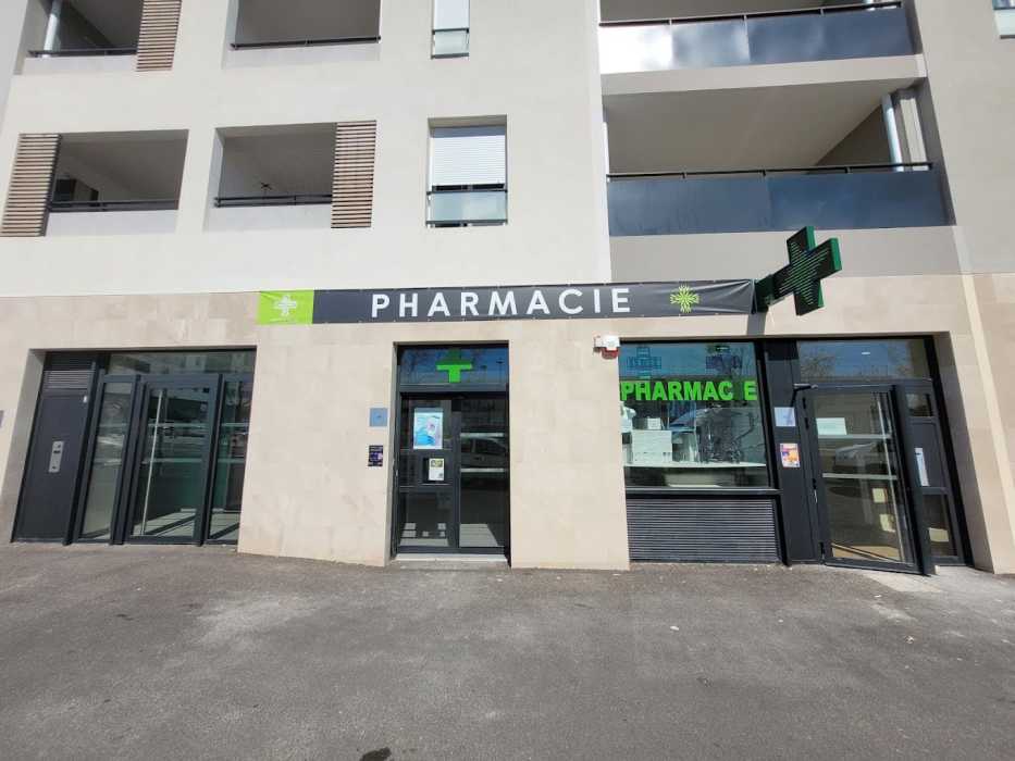 Pharmacie Hauts de Sainte Marthe, Pharmacie à Marseille