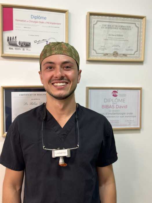 Dr David Bibas, Chirurgien dentiste à Hyères