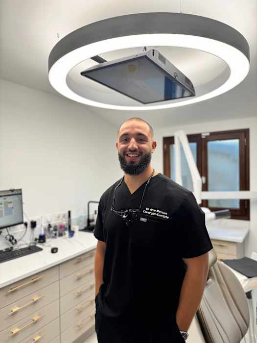 Amir El-Hadj Mataam, Chirurgien dentiste à Saint-Gervais-D'auvergne