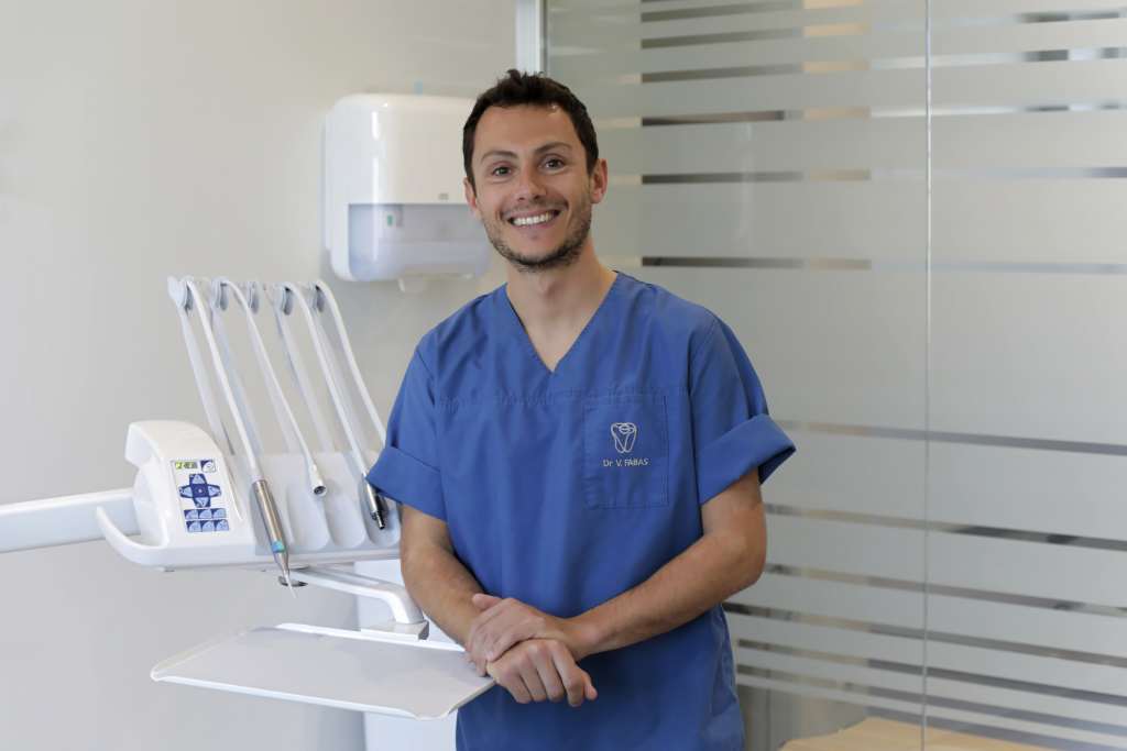 Dr Vincent Fabas, Chirurgien dentiste à Castres