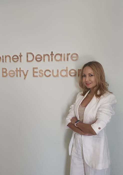 Dr Betty Escudero, Chirurgien dentiste à Perpignan