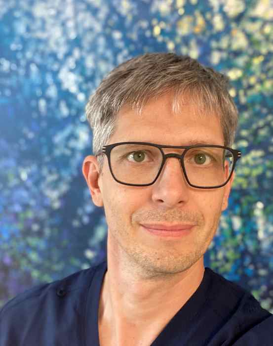 Dr MARC ESPANET
