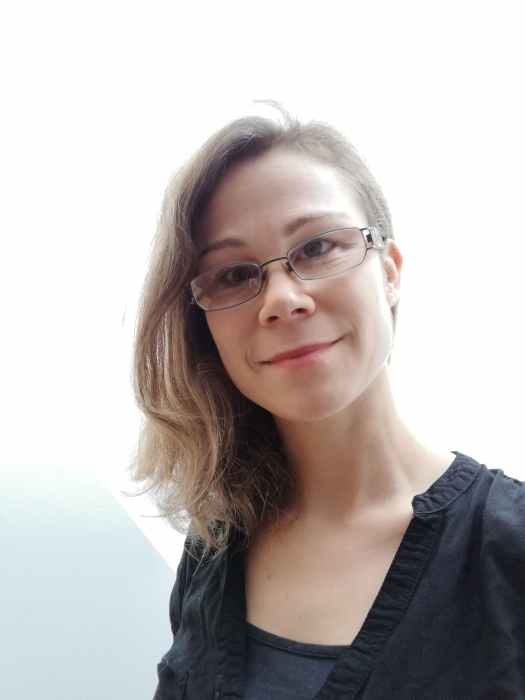 Celia FERRIZ