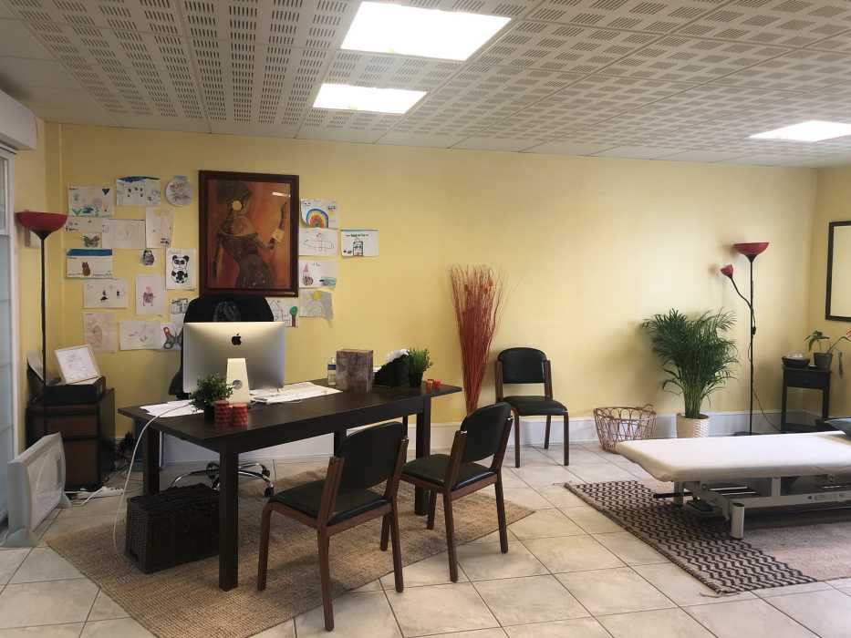Cabinet D'ostéopathie : Cecilia Leroy Et Vincent Karkous, Ostéopathe à Champigny