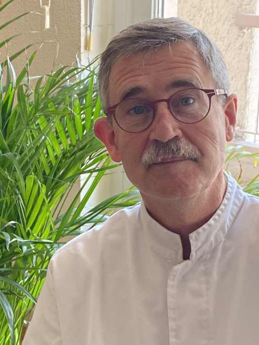 Dr CLAUDE WERLE