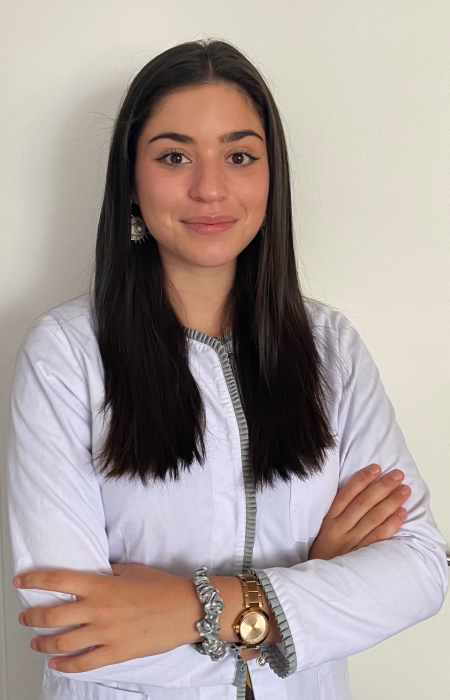 Dr Lais Domingues 