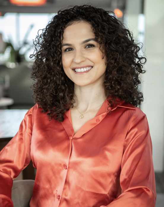 Dr Caroline ARSAN