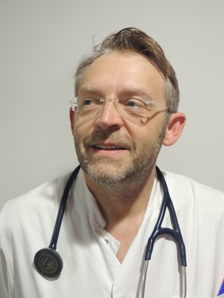 Dr Eric Piqueras