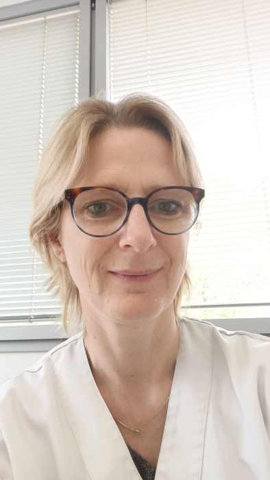 Dr CAROLE BRU