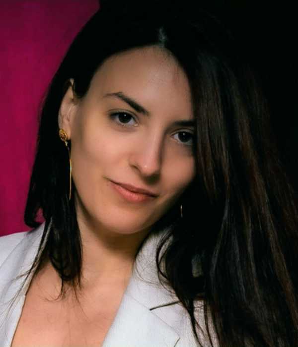 Dr Carmen Cano Cabrera