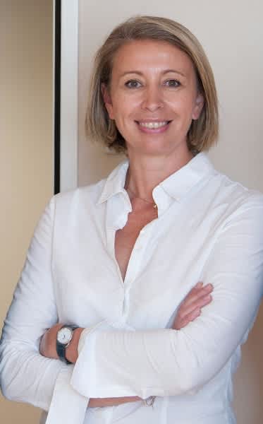 Dr Fabienne Morel, Chirurgien plasticien et esthétique à Mâcon