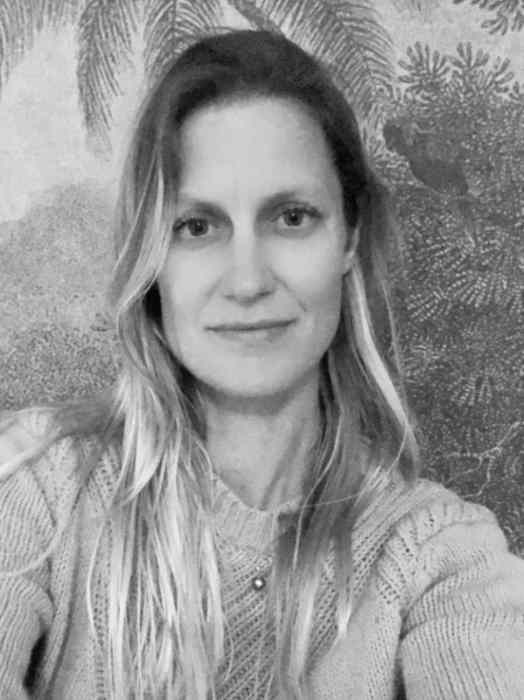 Claire DUMONT