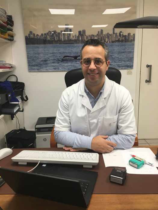 Chirurgien De La Face Et Du Cou Dr Anis ABDELLAOUI, ORL - Chirurgien de la face et du cou à Romainville