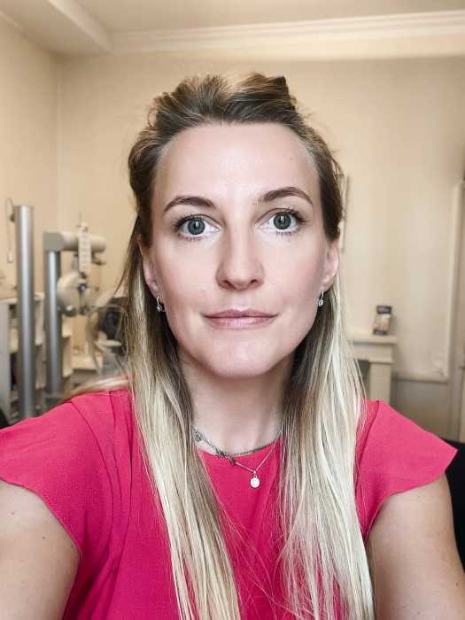 Dr Karolina SEGUIN