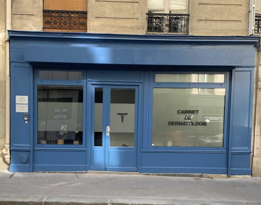 Dr MAUD AMY DE LA BRETEQUE