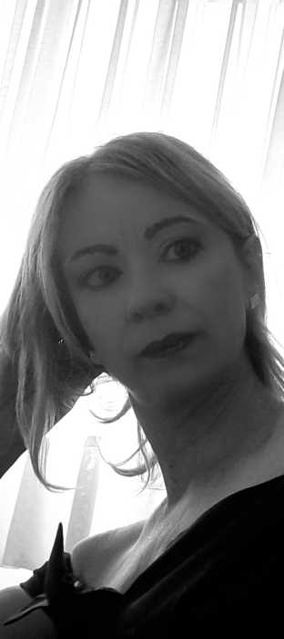Adrienne Carrere