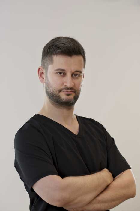 Dr Kayhan HEDJAZIAN