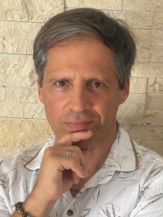 Dr Gilles Mondoloni