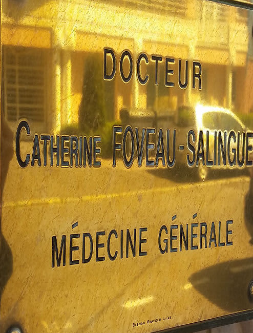 Dr CATHERINE FOVEAU