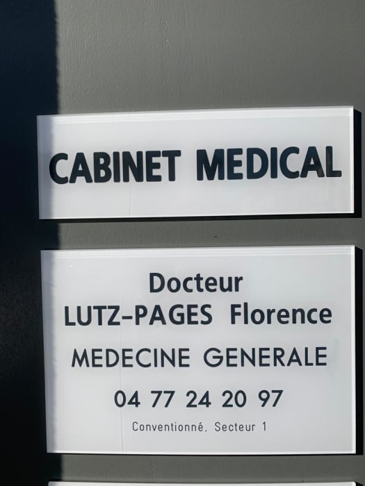 Dr Florence LUTZ PAGES