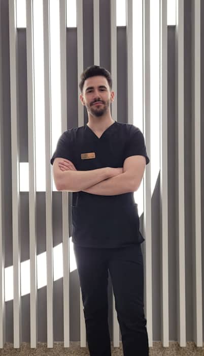 Dr Radu Ciurariu, Chirurgien dentiste à Joué-Lès-Tours