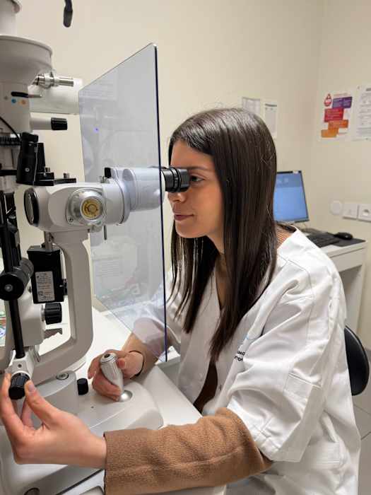 Dr Rania Meskini, Ophtalmologue à Antony
