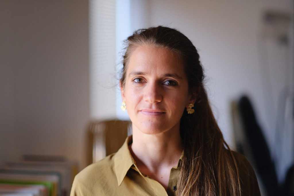 Dr Caroline  Debono 