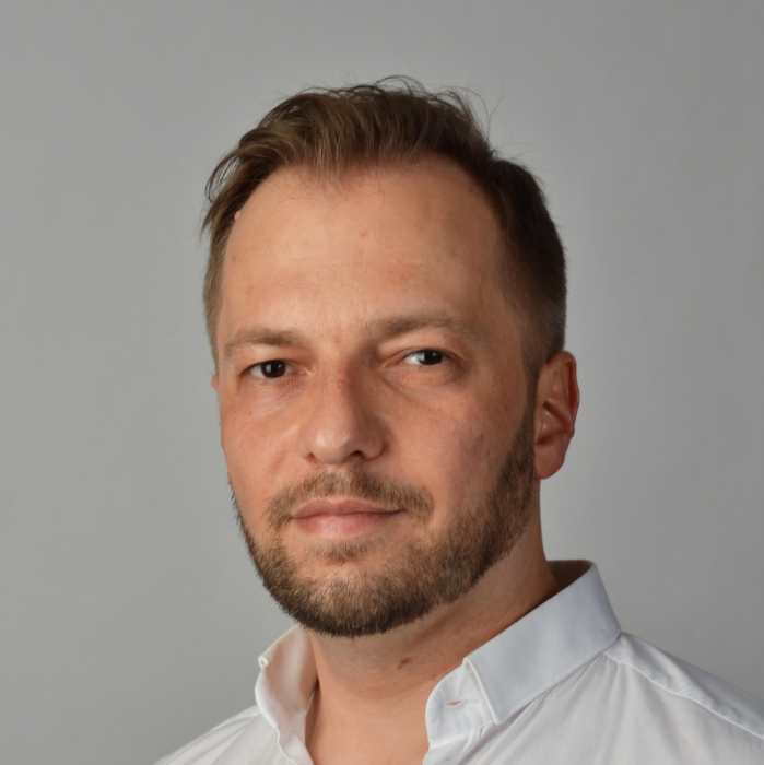 Dr Radu Ionut Mardare, Chirurgien dentiste à Annemasse