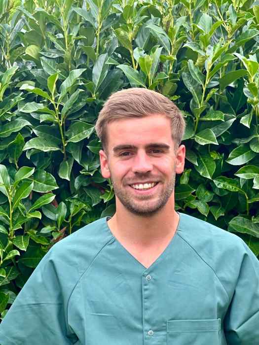 Dr Neil Almanza, Ostéopathe à Crottet