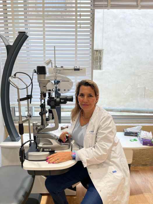 Dr Marietta Karavella, Ophtalmologue à Angoulême