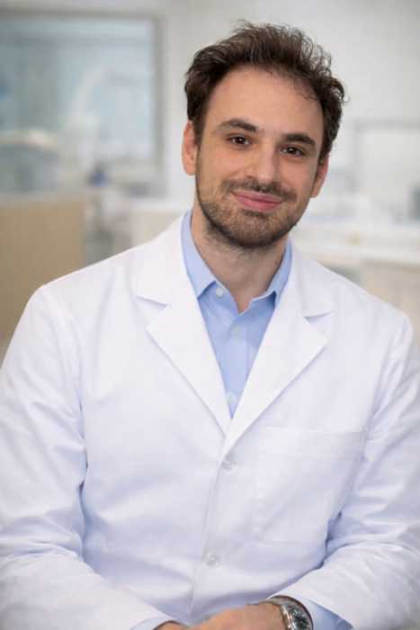 Dr Gianni Cohen, Chirurgien dentiste à Bondy