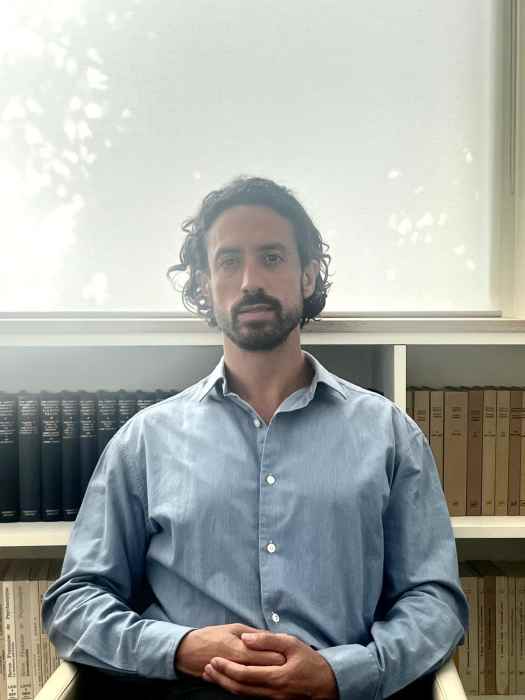 Dr DAVID MARTINEZ