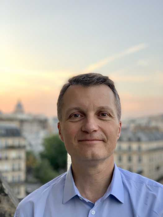 Dr NICOLAS VANPOPERINGHE