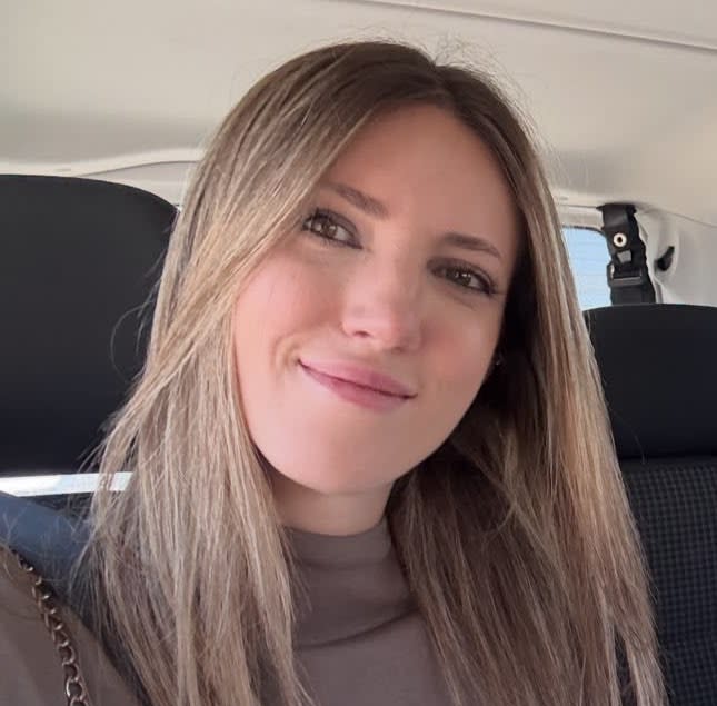 Dr Adriana Enache, Chirurgien dentiste à Beynost