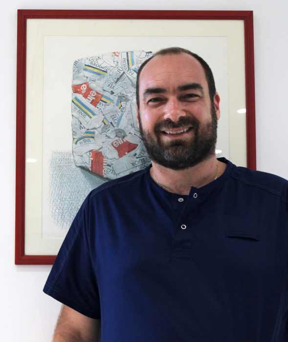 Dr NICHOLAS DUBOIS