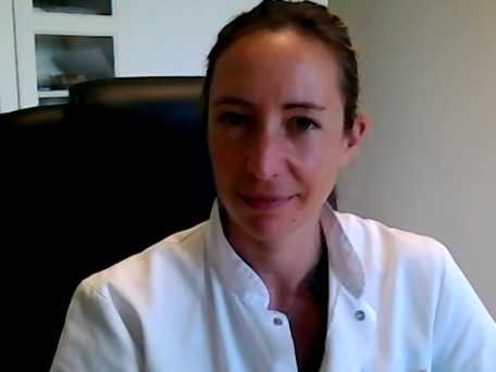 Dr Amélie Guichardon, Gynécologue obstétricien à Arès