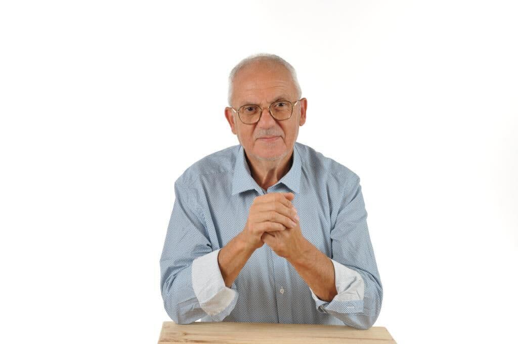 Dr SIMON ELKRIEF