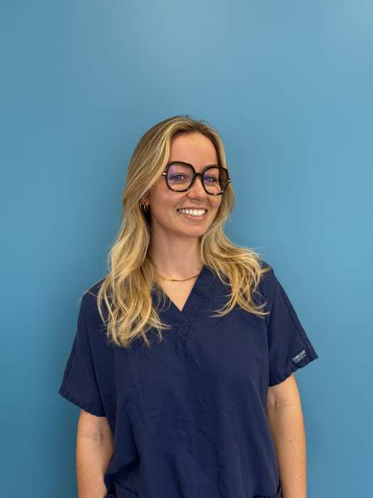 Dr Emma Raphoz, Chirurgien dentiste à Hendaye