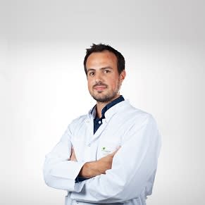 Dr ADRIEN  RUSSEL