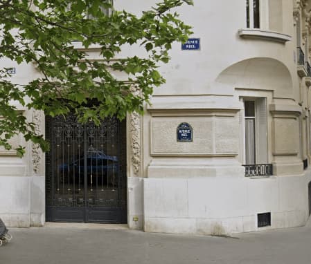 Dr ANNE CLARET TOURNIER