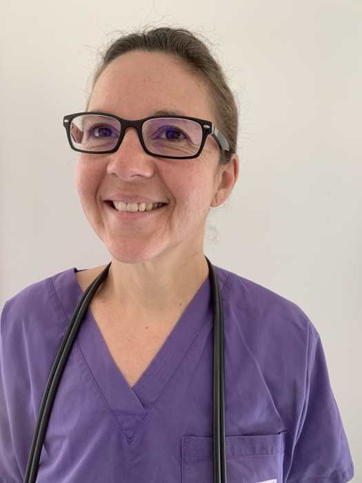 Dr CARINNE DUFOUR