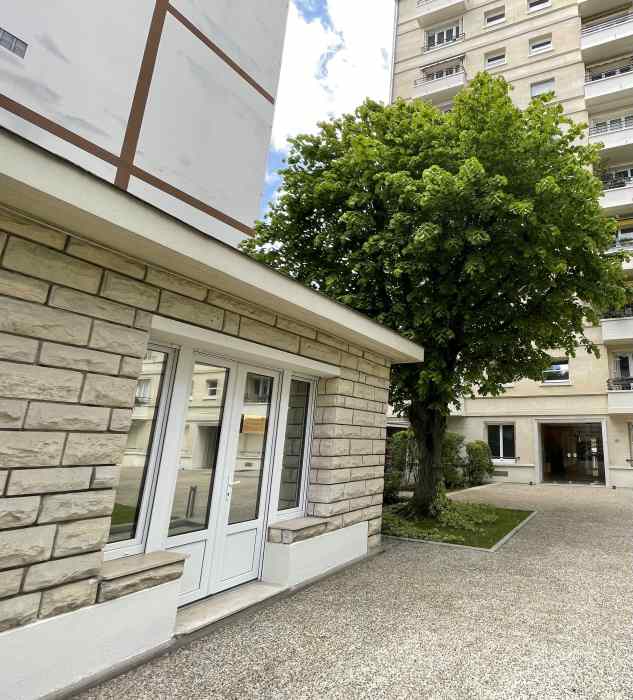 Dr ANNE SOPHIE VERHOEVEN