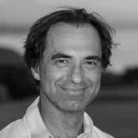 Dr PAULO MONTEIRO