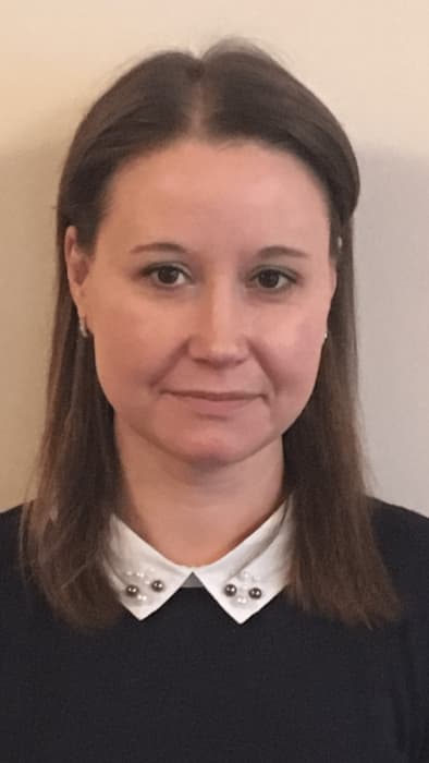 Dr Maria SCHUELL
