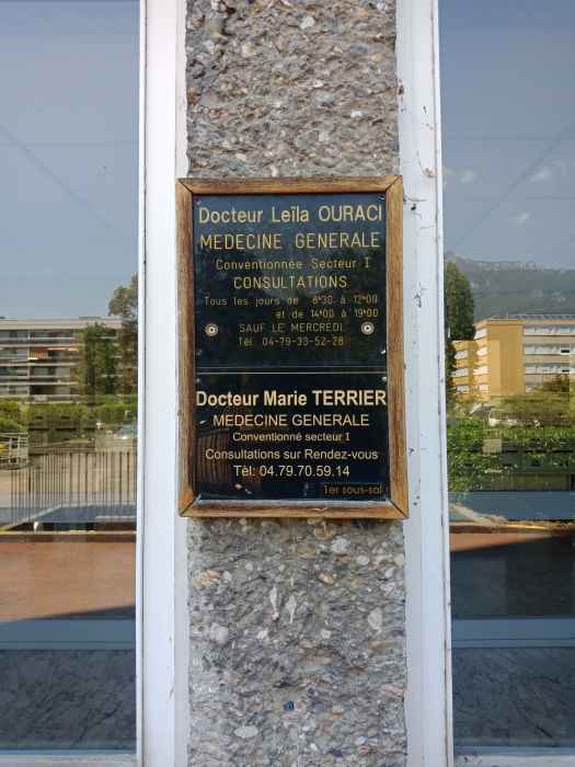 Dr Leila Ouraci