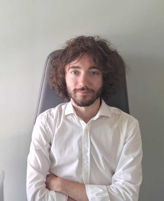 Dr Jonathan TOUTAIN